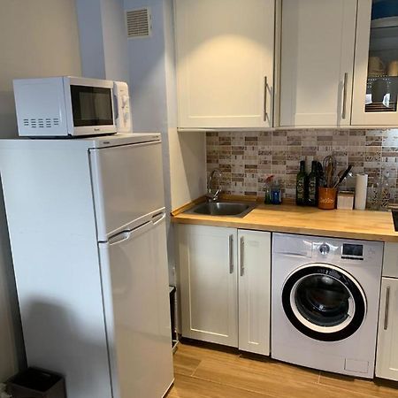 Cosy Apartment In L Escala, 7 Mins Walk To The Closest Beach, Riells L' Escala Exteriér fotografie