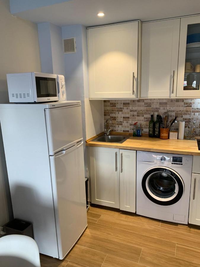 Cosy Apartment In L Escala, 7 Mins Walk To The Closest Beach, Riells L' Escala Exteriér fotografie