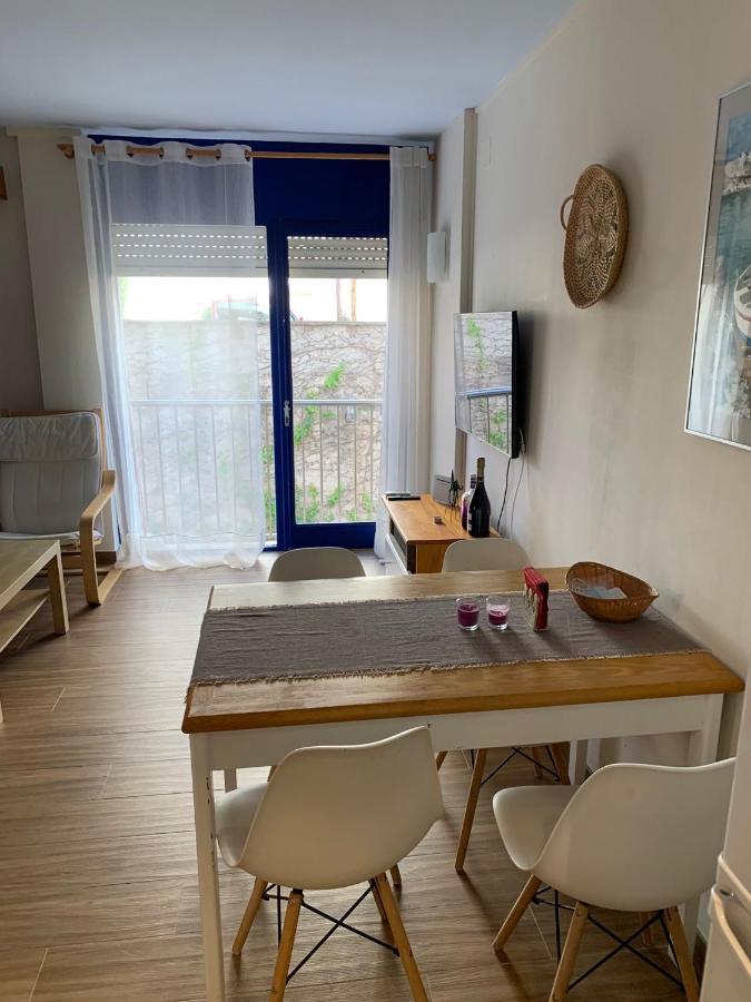 Cosy Apartment In L Escala, 7 Mins Walk To The Closest Beach, Riells L' Escala Exteriér fotografie